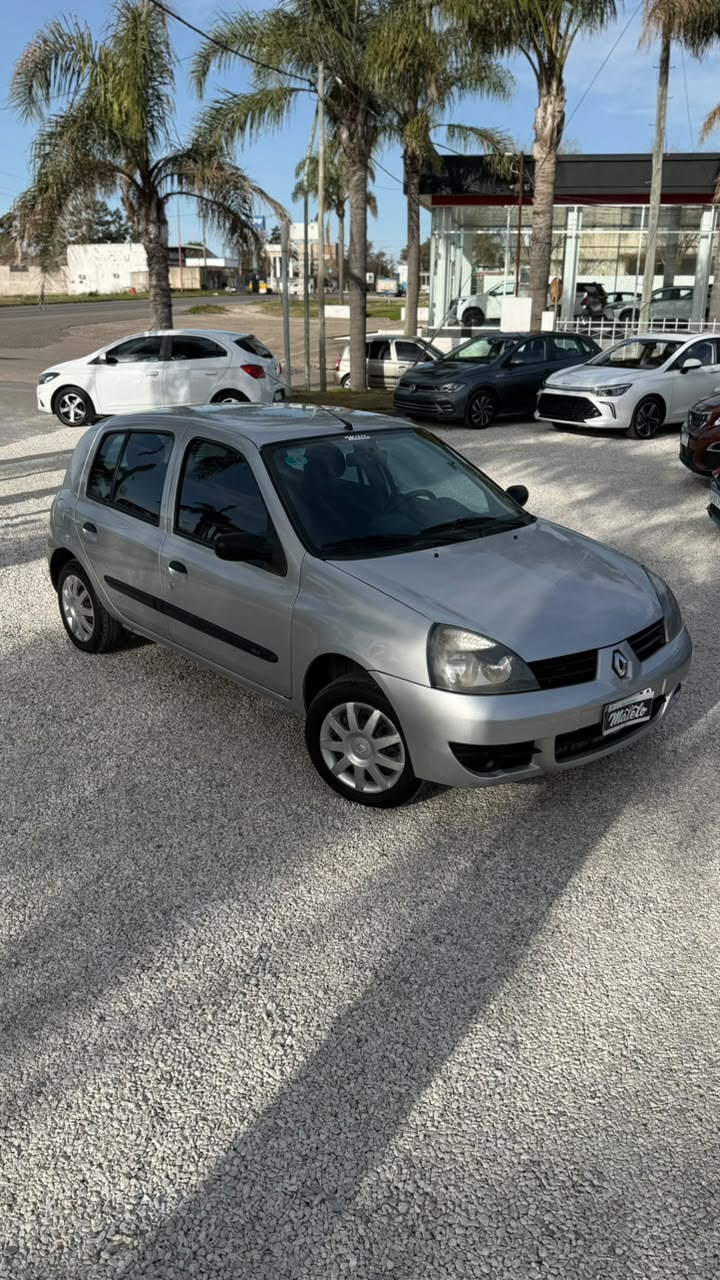 RENAULT - CLIO   AUTHENTIQUE  PACK  1.2  - MANUAL  - 2012
